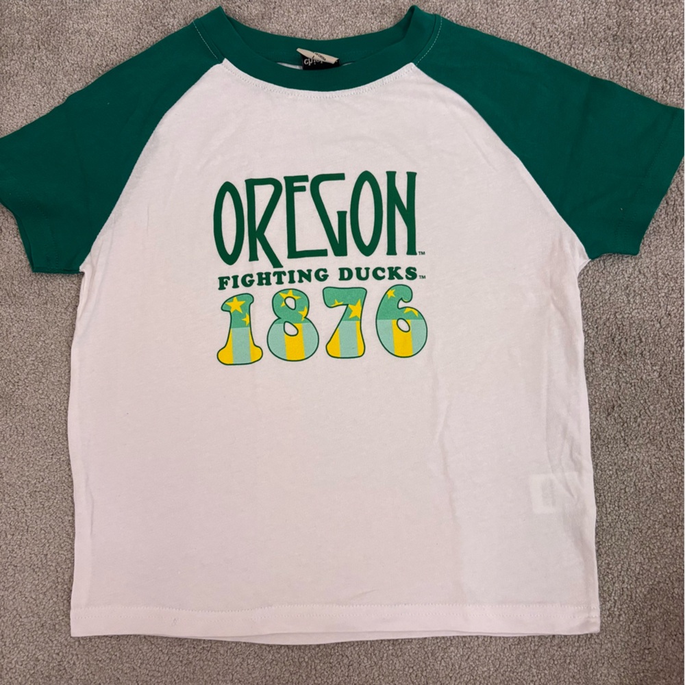 Sporty Green and White Short Sleeve Tees